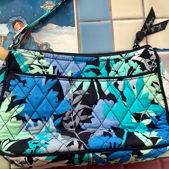 Vera Bradley Crossbody Bag - Picture 2 of 6